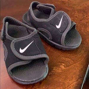 Toddler Nike sandal